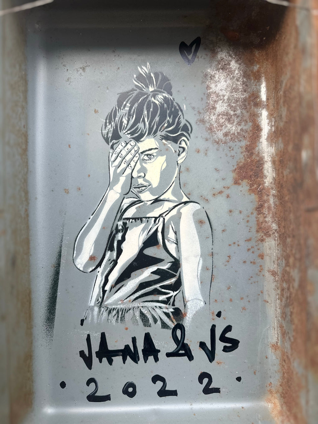 Jana & JS: Traces I have left